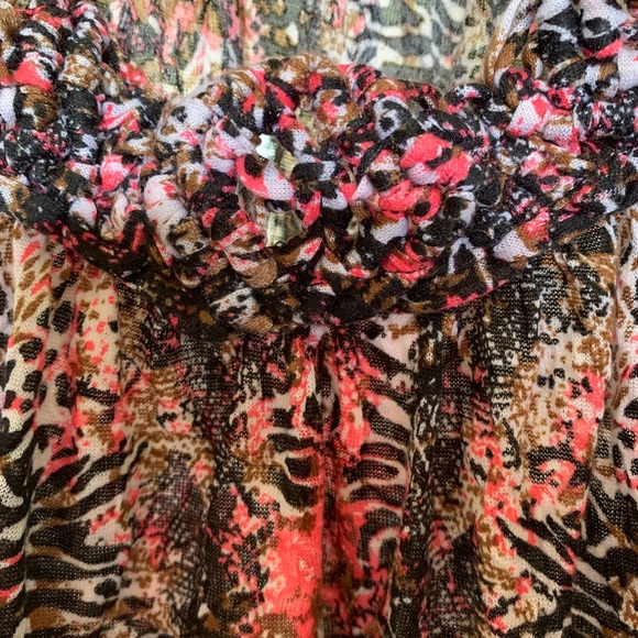 Breezy Summer Shirt - Picture 3 of 3